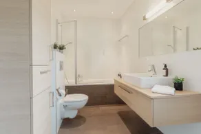 Beautiful central apartment with unobstructed view - Image 4