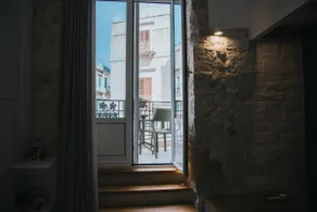 Blu Marina Apartment A sea and old city view - Image 4