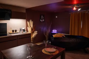 Sensual & Immersive Experience for 2 to 4 people - Image 3