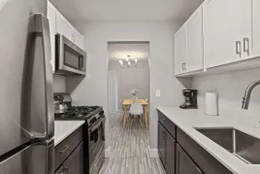 Trendy & Vibrant Unit City Experience - Image 5