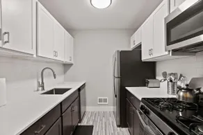 Trendy & Vibrant Unit City Experience - Image 4
