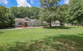 Lg Pool House w/ Hot Tub Central to RTP*Pool OPEN* - Image 2