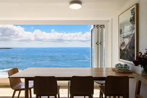 Overhanging Ocean! 1 Bed heaven! - Image 3