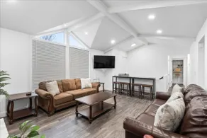 4 Bdrm 6 Bed Clean Pet Friendly HotTub New Kitchen - Image 3