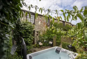 The Corner Cottage - Image 2