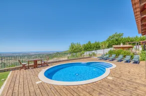 Villa Cielo with pool, jacuzzi & sea views - Image 5