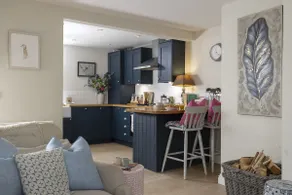 Cottage with log burner - Harvey's Corner Cottage - Image 2