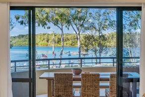 Pippies, your water view escape - Image 4