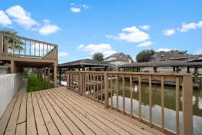 Houston Lake Retreat | Pool + Lake Front + Spa - Image 4