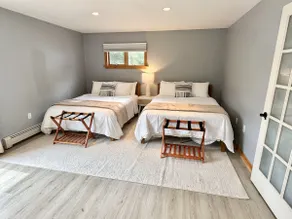 Renovated Large House Sleeps 21 [Tranquil Retreat] - Image 2