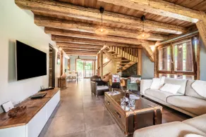 Chalet \"La Glière De L'Etelley\" avec vue sur la montagne, terrasse privée et Wi-Fi - Image 4