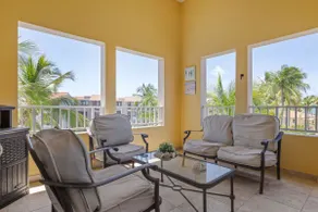 Vista de Palmas | Tropical Haven w. Pool Access - Image 4