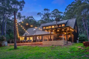 Onyx Retreat Yarra Valley - Spa Sauna on 13 Acres - Image 1
