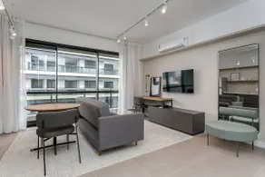 Studio with balcony near the waterfront - Image 2