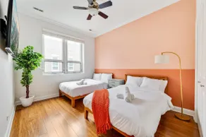 Gym | Garage Parking | Balcony | Sleeps 6 - Image 3