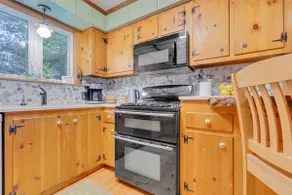Family Friendly Kennebunk Pond Lakefront Retreat - Image 3