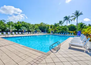 Ocean View 2br/2ba w/pool, bar, gym + dockage 28ft - Image 2
