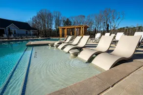 Serene New Apt Pool Long Stays - Image 2