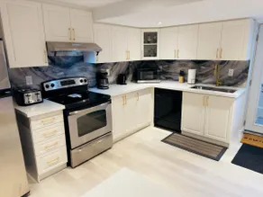 Spacious Basement in Oakville - Image 3