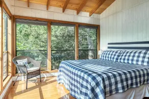 Linden Lakefront Retreat with Kayaks - Image 5