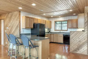 Linden Lakefront Retreat with Kayaks - Image 4