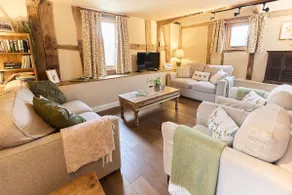The Barn at Middle Farm and Cottages - Image 5