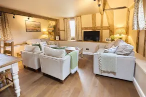 The Barn at Middle Farm and Cottages - Image 4