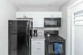 Buckhead 2BR Free Parking & Wi-Fi - Image 5