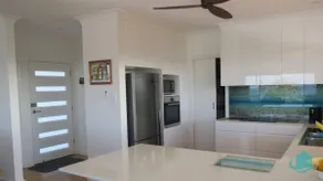 Caves Cottage - Elevated home with Ocean Views - Image 2
