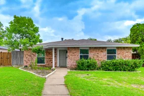 Near Lewisville Lake: Home in The Colony w/ Yard! - Image 3
