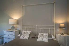Chic 110 sqm Flat, 90m from Beach & Center #8 - Image 5