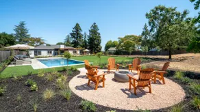 Upscale 3 BD and Bonus, Pool, Spa, Minutes to Plaza - Image 3
