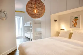 Seaside Haven for 6 with Parking in Knokke - Image 3
