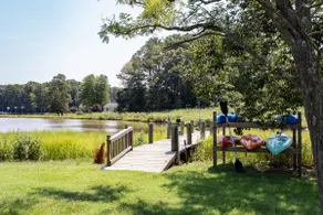 Pet-Friendly Waterfront House - Image 3