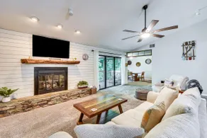 Marina Villa Condo at Lake Keowee w/ Fireplace - Image 2