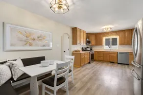 Downtown Windsor Home with Hot Tub and Pool Table - Image 5