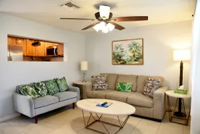 Waterfront Getaway - Image 4