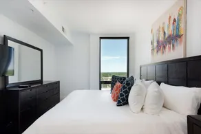Central Reston 1BR near Dulles Airport & Metro - Image 3