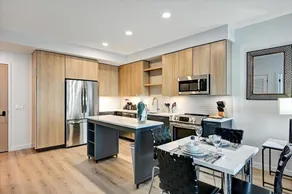Upscale Reston Suite • Kitchen & Laundry - Image 2