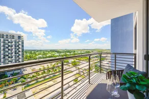Prime Downtown Doral Park Condo - Image 5