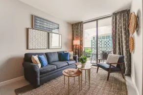 Prime Downtown Doral Park Condo - Image 3
