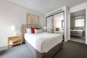 Two Bedroom Apartment With Parking in Richmond - Image 4