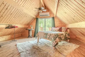 The Hideaway Cabin - Image 2