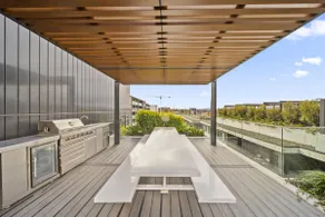 Mulberry 2br 2ba Rooftop Pool Bbq Wifi & Netflix Central Location - Image 5