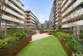 Mulberry 2br 2ba Rooftop Pool Bbq Wifi & Netflix Central Location - Image 4