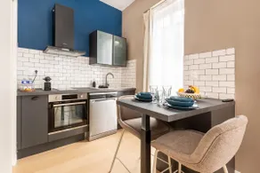 Studio-Standard-Private Bathroom with Shower - Image 5