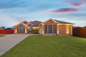 5BR Holiday Getaway in DeSoto with Pool, Hot Tub & Cinema - Image 2