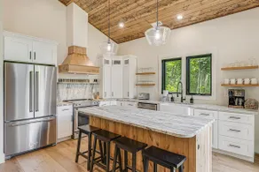 Pet-Friendly Luxury + Biltmore Pass Near Maggie - Image 2