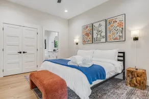 Pet-Friendly Luxury + Biltmore Pass Near Maggie - Image 4