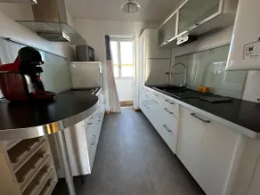 Apparently newly renovated - Image 5